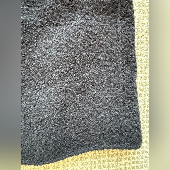 Theory Black Wool and Leather Mini Skirt Size 4 with mink pockets - Picture 5 of 9